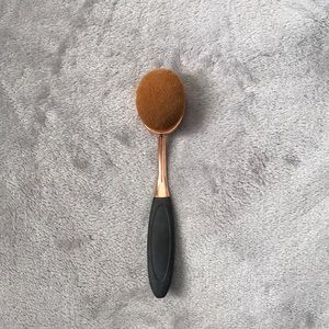 Artiste like face brush